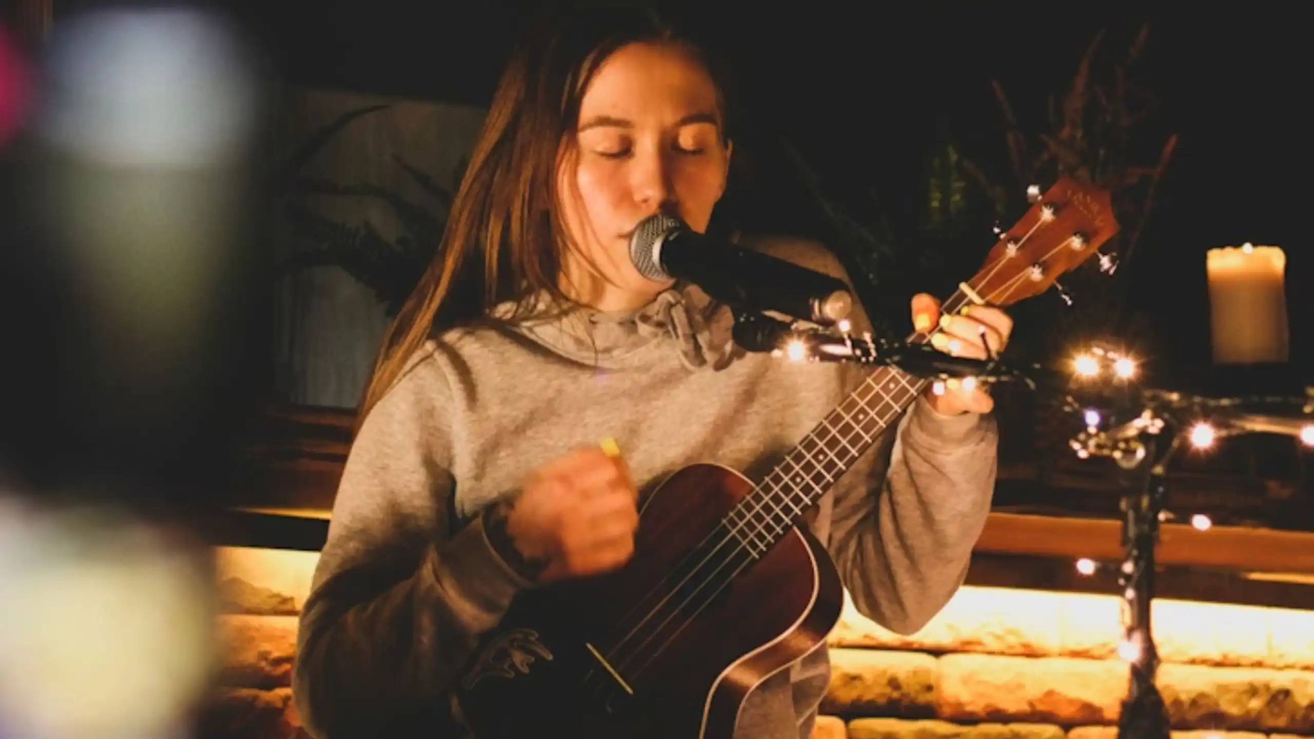 difference between head voice and falsetto